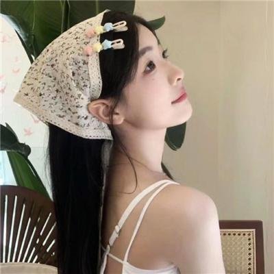 这个警察不太冷